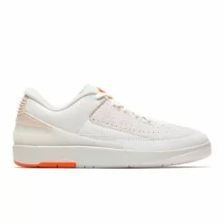 AIR JORDAN 2 RETRO LOW SP WHITE/SAIL-LIGHT BONE-BRIGHT MANDARIN [110]