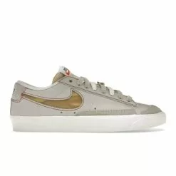Nike BLAZER LOW '77 PRM LIGHT BONE/SUMMIT WHITE-UNIVERSITY RED [002]