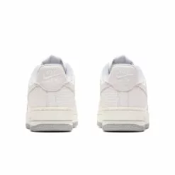 WOMEN'S NIKE AIR FORCE 1 '07 SUMMIT WHITE/SUMMIT WHITE-SAIL-WOLF GRAY [060] -Women's Footwear Sales Shop NikeWNIKEAIRFORCE1 07SUMMITWHITESUMMITWHITE SAIL WOLFGREY8DX2678 100 3 grande