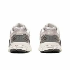Nike WOMEN'S ZOOM VOMERO 5 COBBLESTONE/LIGHT BONE-LIGHT BONE [001] -Women's Footwear Sales Shop NikeWNIKEZOOMVOMERO5COBBLESTONELIGHTBONE LIGHTBONE8FB8825 001 3 grande