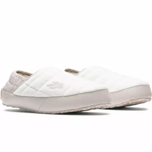 The North Face THERMOBALL TRACTION MULE V DENALI GARDENIA WHITE/SILVER GREY 4 The North Face THERMOBALL TRACTION MULE V DENALI GARDENIA WHITE/SILVER GREY - Image 2